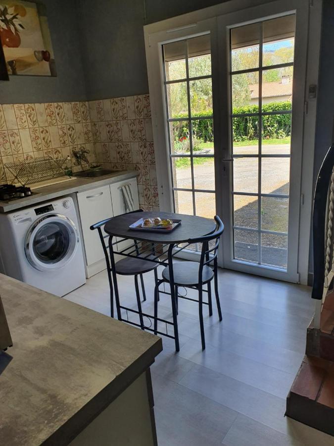 Le Gîte de Pawel Foix Extérieur photo