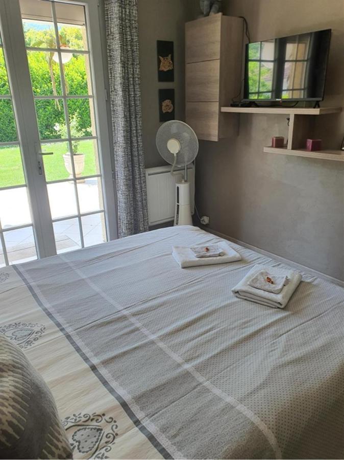 Le Gîte de Pawel Foix Extérieur photo